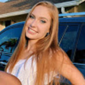 Meet your Posher, Briana